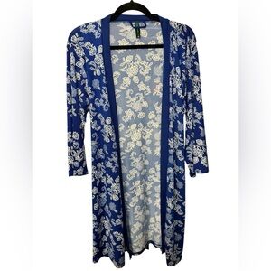 Laura‎ Ashley Blue and White Floral Robe Sz M EUC